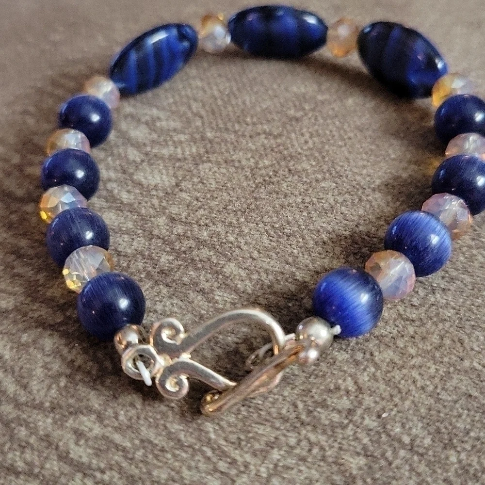 HANDMADE Cat's Eye Vintage Czech Glass Beaded Toggle Bracelet